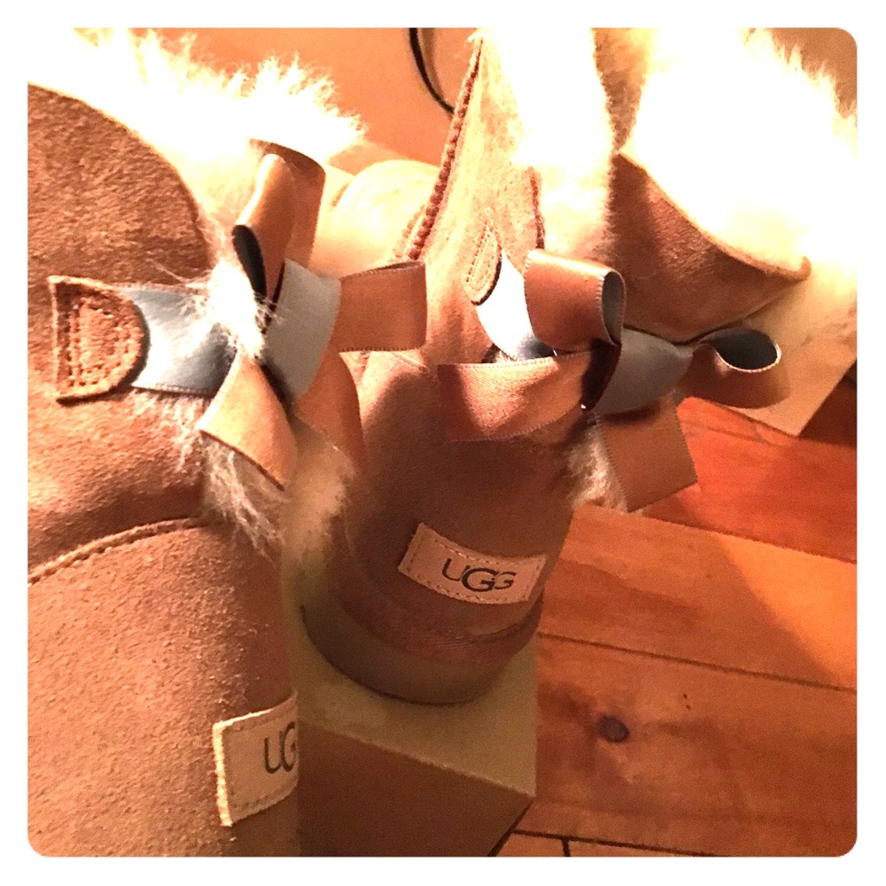 Limited edition Bailey Bow II NeW UGGs